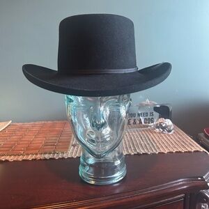 Classic Black Felt Hat